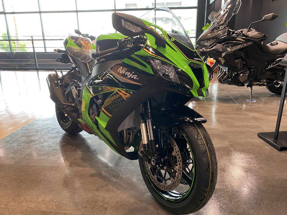 ZX-10R、納車直前の様子