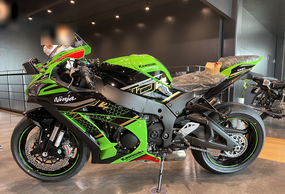 ZX-10R 2020 KRT Edition をカワサキプラザ堺で契約！ その3