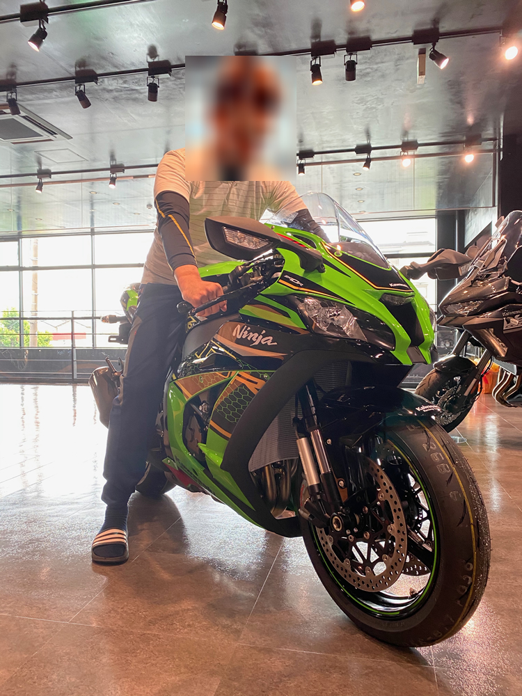 ZX-10R 2020 KRT Edition をカワサキプラザ堺で契約！ その9